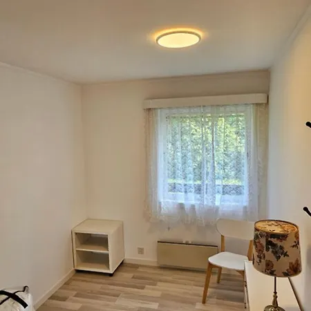 Large Private House Close To Metro *